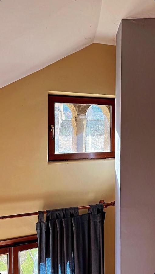 Apartamentos Turisticos San Juan De La Pena Santa Cruz de la Serós Eksteriør bilde