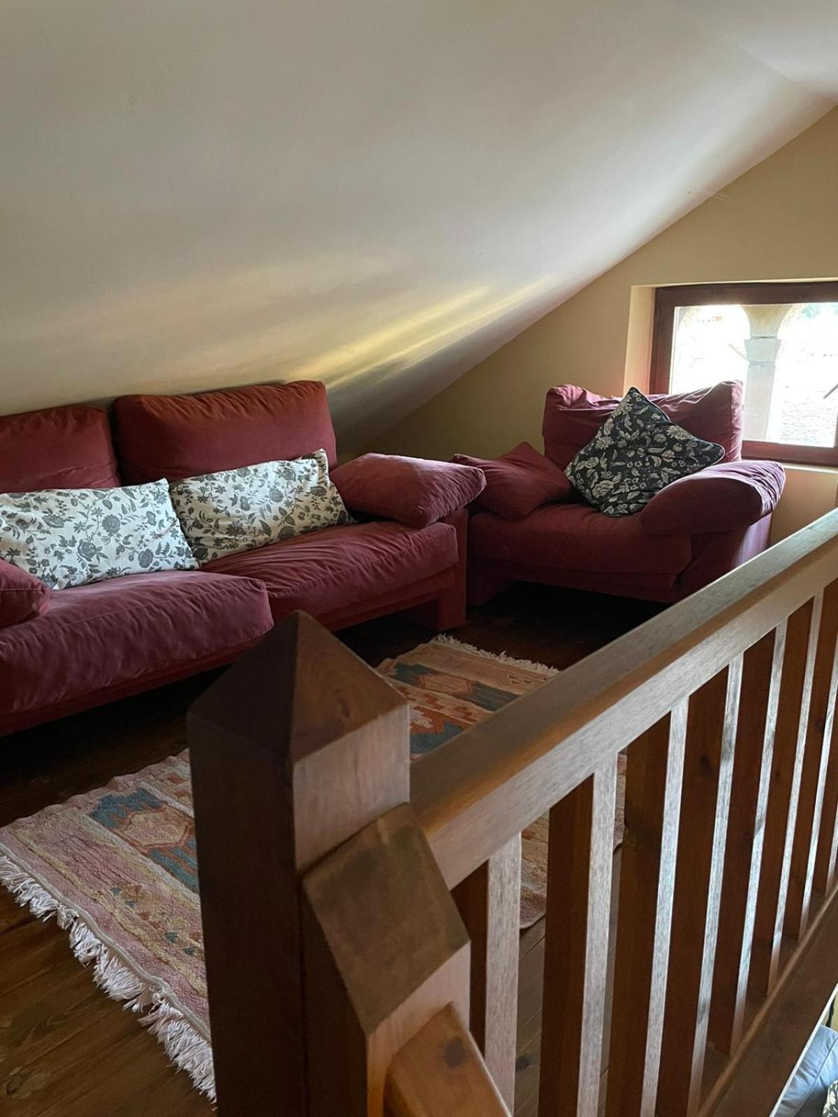 Apartamentos Turisticos San Juan De La Pena Santa Cruz de la Serós Eksteriør bilde